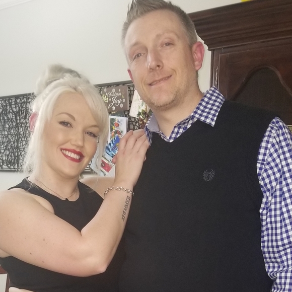 Jamie 🖤 POSH AMBASSADOR - Picture 4 of 9